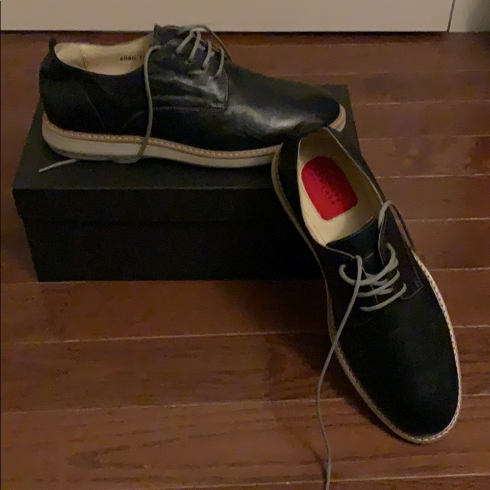 Barneys New York black leather oxford shoes - Picture 2 of 5
